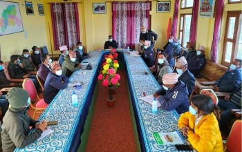 कोभीड नियन्त्रण र व्यवस्थापनका बिषयमा बैतडीमा अन्तरक्रिया 